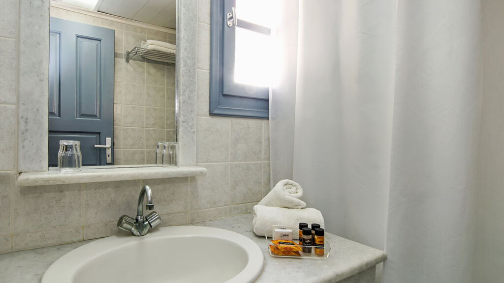 Atlantis Beach Villa