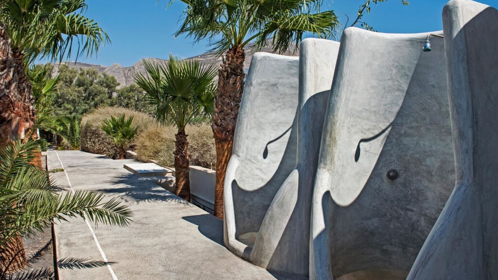 Atlantis Beach Villa