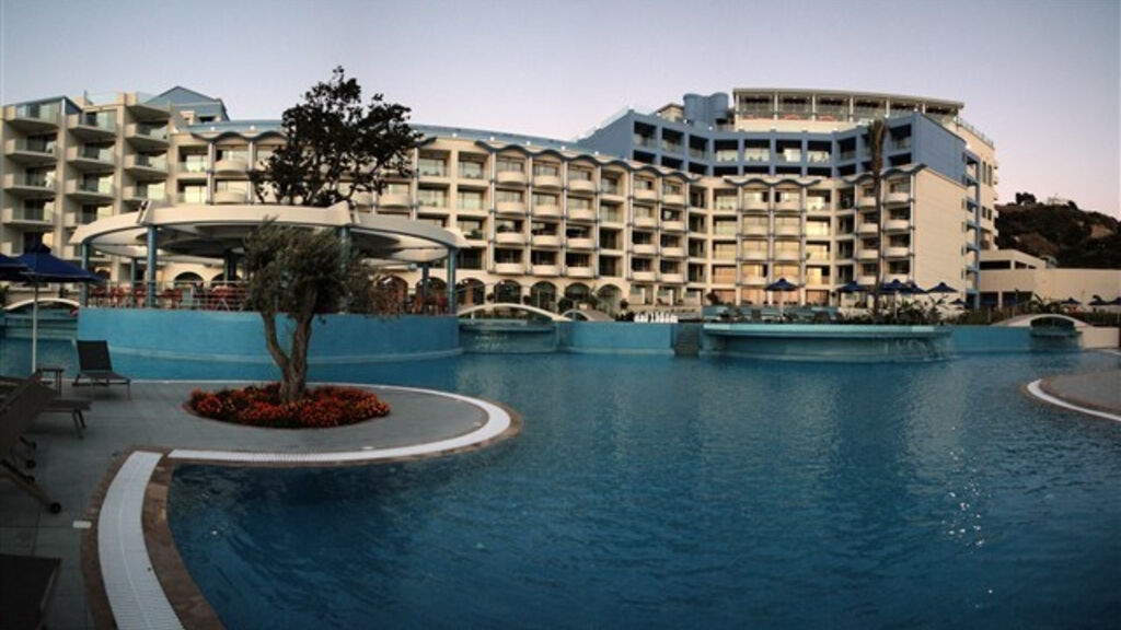 Atrium Platinum Spa & Convention Resort