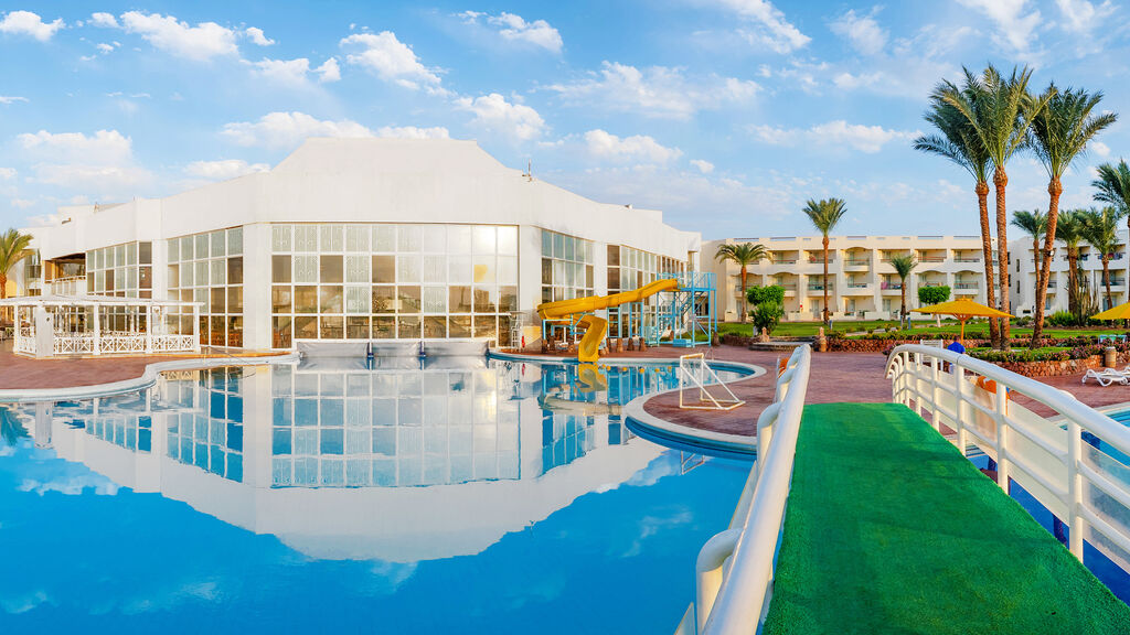 Aurora Oriental Resort