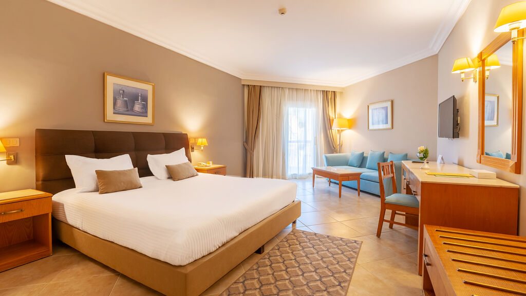 Aurora Oriental Resort
