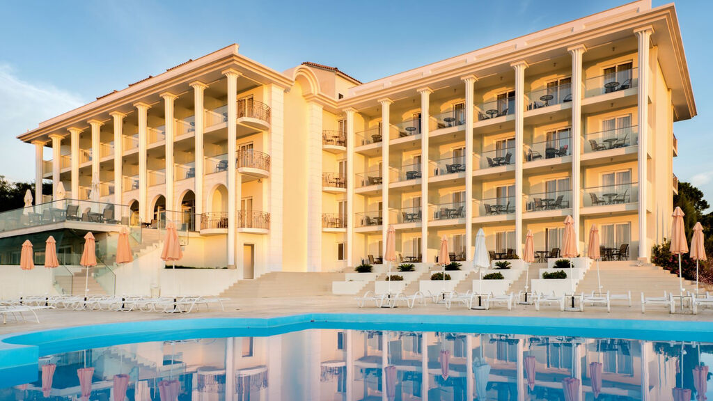 Avalon Palace Hotel