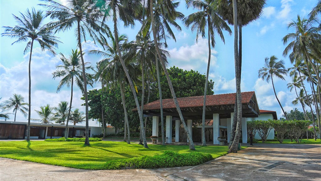 Hotel Avani Kalutara Resort