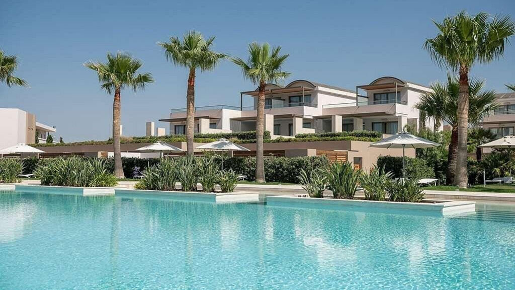 Avra Imperial