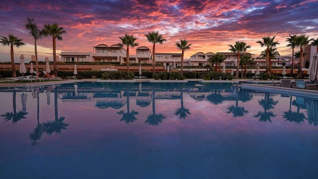 Avra Imperial