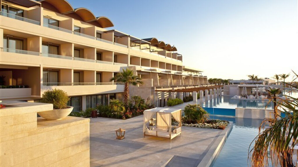 Avra Imperial Beach Resort & Spa