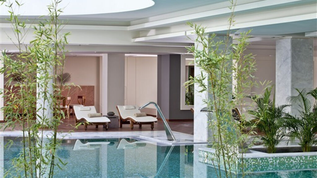 Avra Imperial Beach Resort & Spa