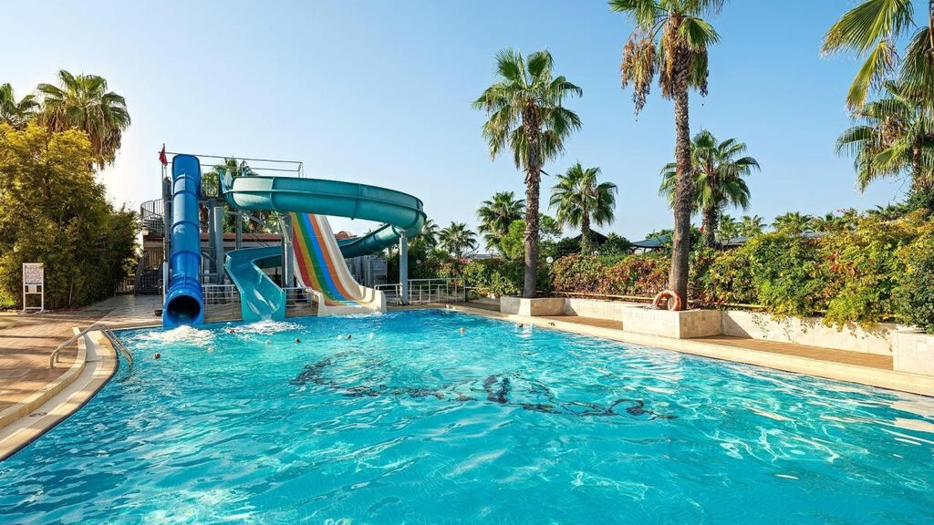 Aydinbey Famous Resort