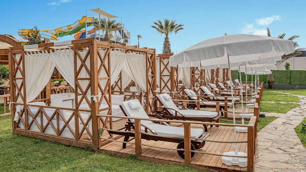 Aydinbey Famous Resort