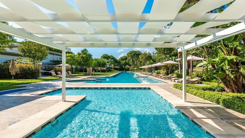 Azure Villas By Cornelia