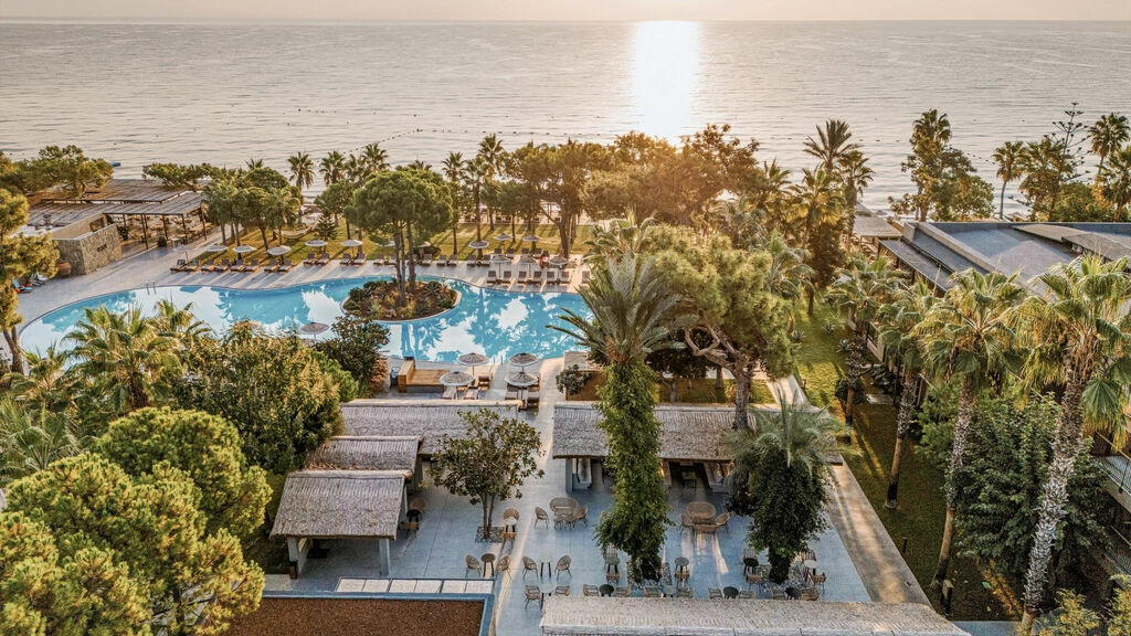 Balmy Beach Resort