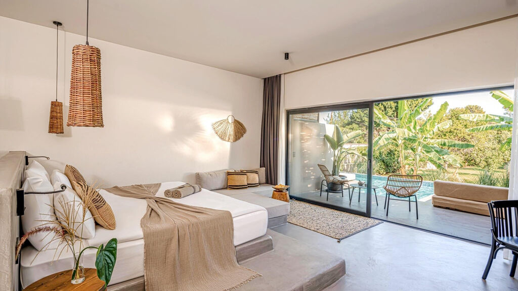 Balmy Beach Resort