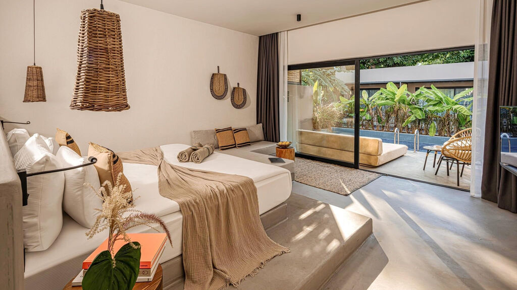 Balmy Beach Resort