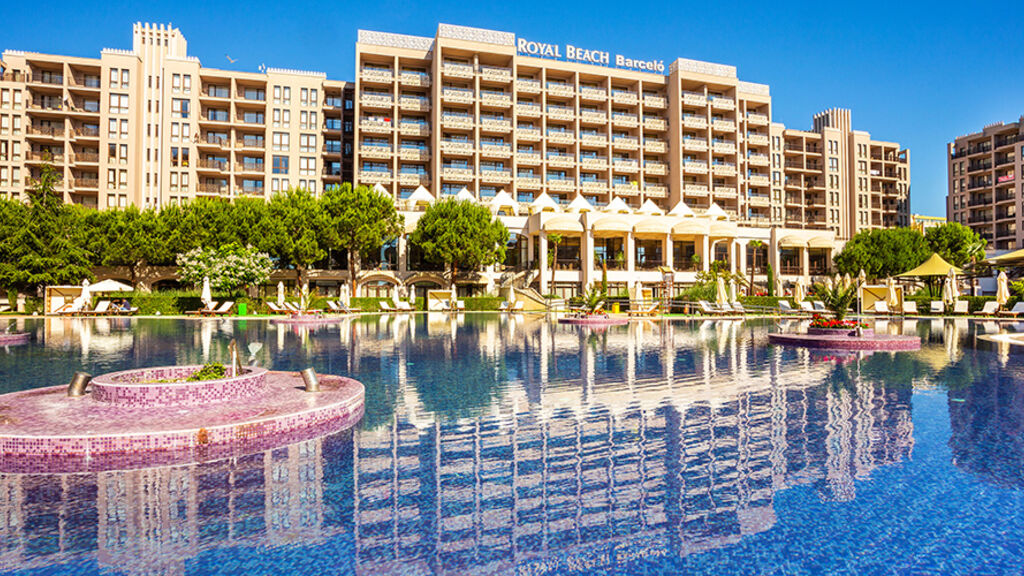 Barcelo Royal Beach