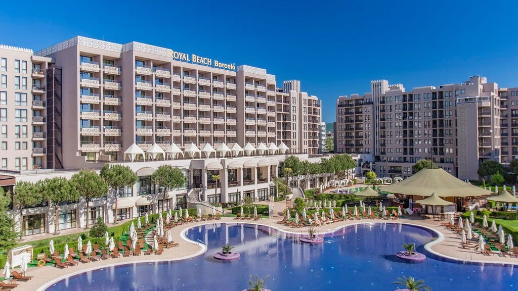 Barcelo Royal Beach