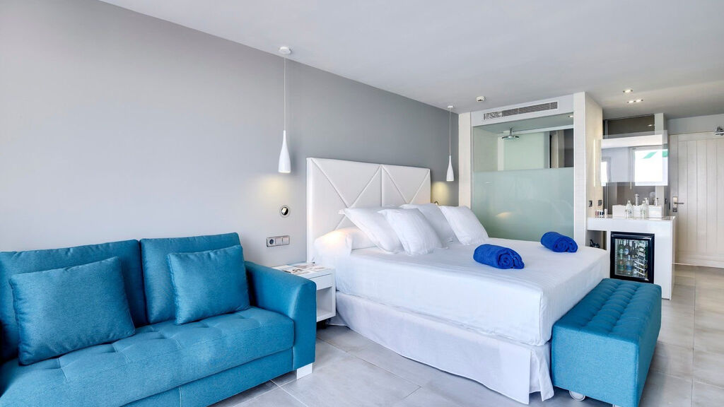 Barcelo Teguise Beach