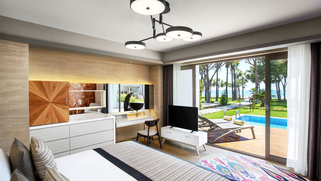 Acanthus Cennet Barut Collection