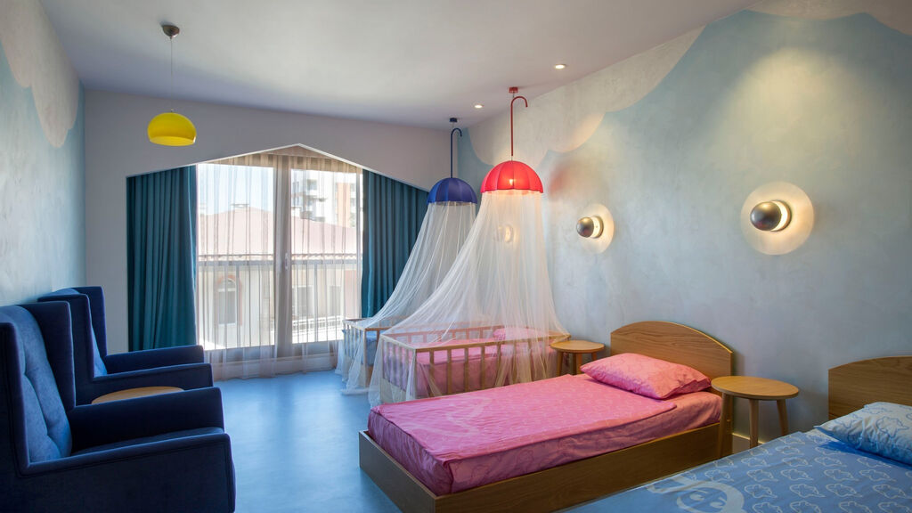 Acanthus & Cennet Barut Collection