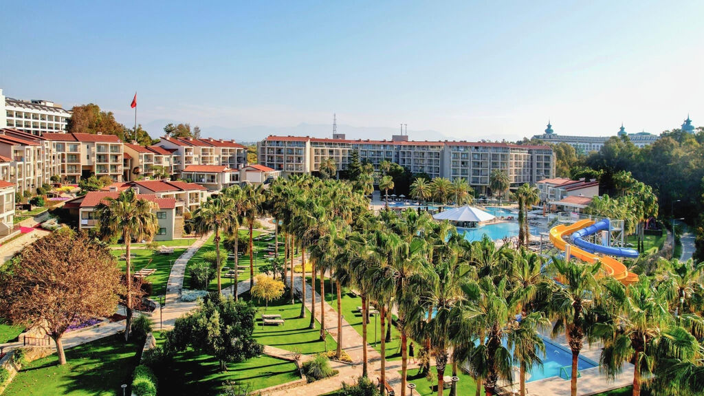 Arum Barut Collection