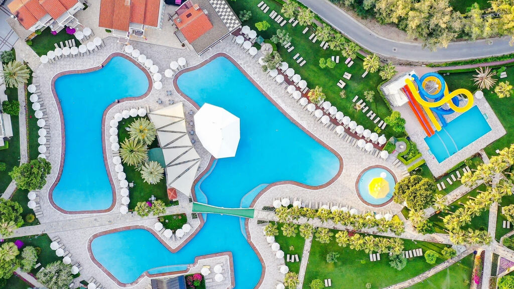 Arum Barut Collection