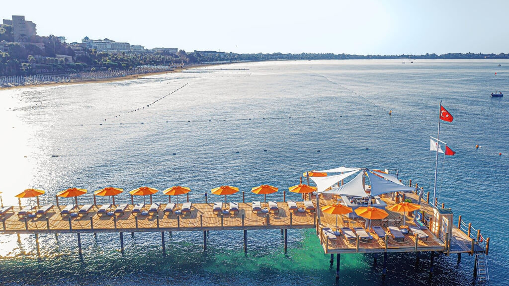 Arum Barut Collection