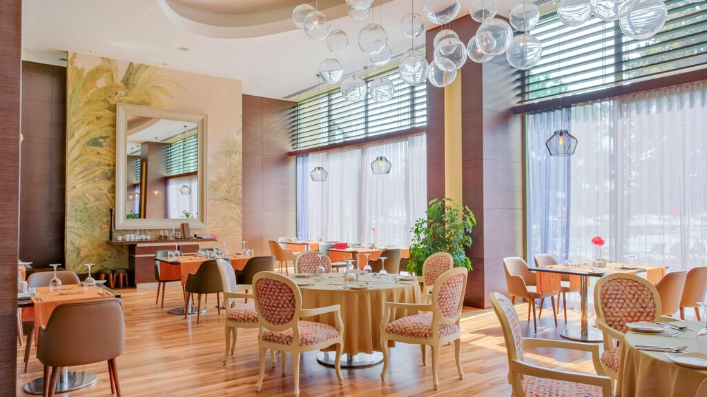 Arum Barut Collection