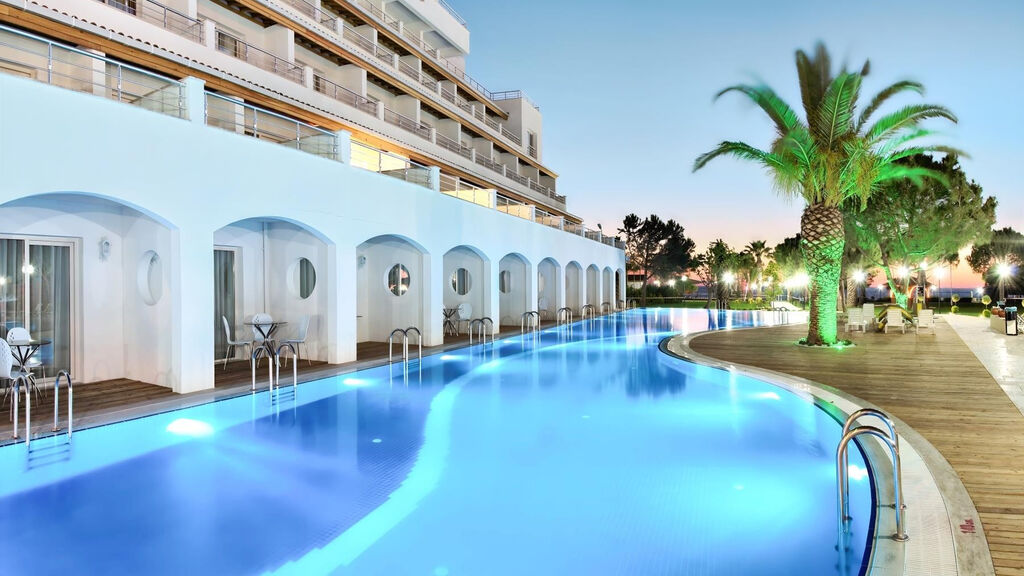 Batihan Beach Resort