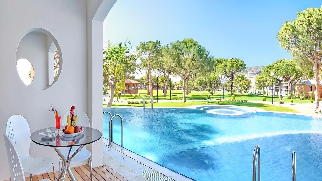 Batihan Beach Resort