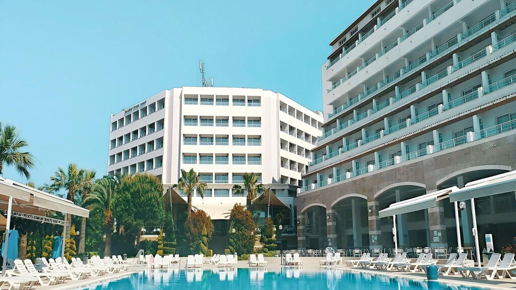 Batihan Beach Resort