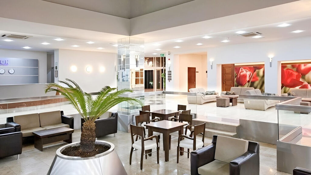 Batihan Beach Resort