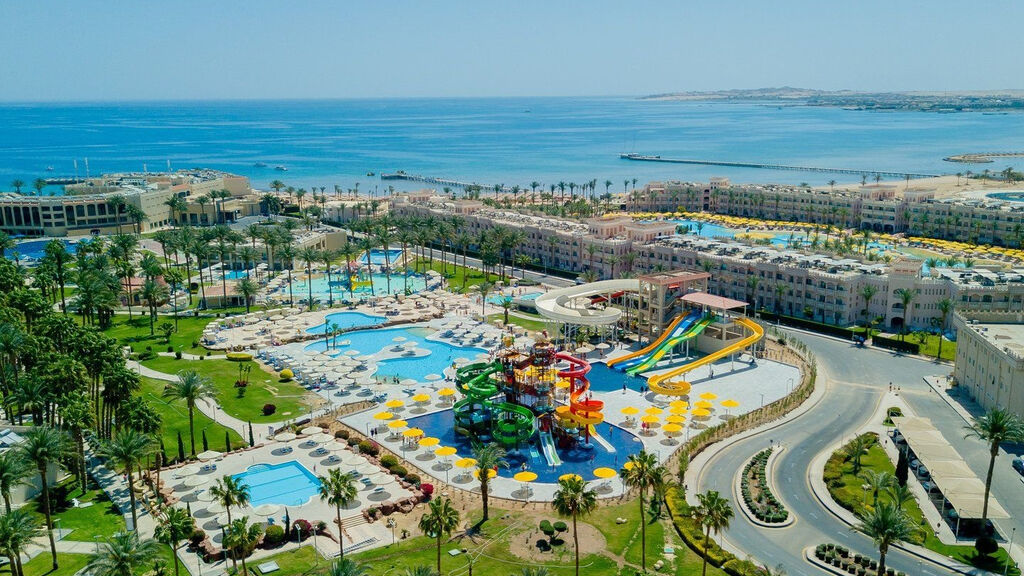 Beach Albatros Resort