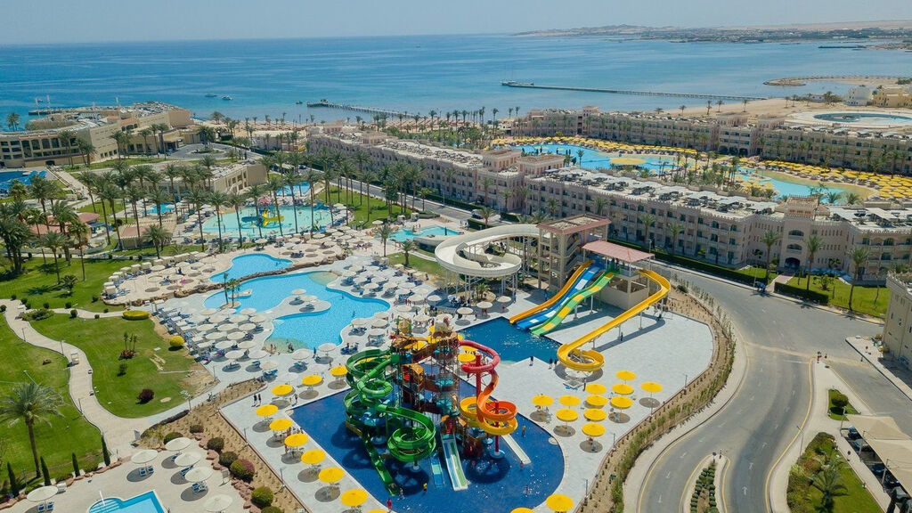 Beach Albatros Resort