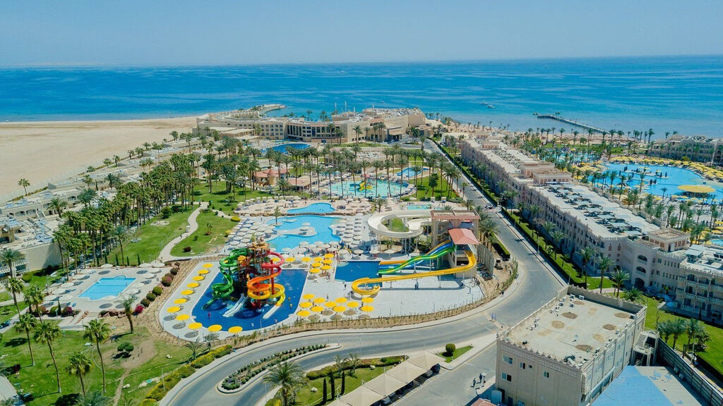 Beach Albatros Resort