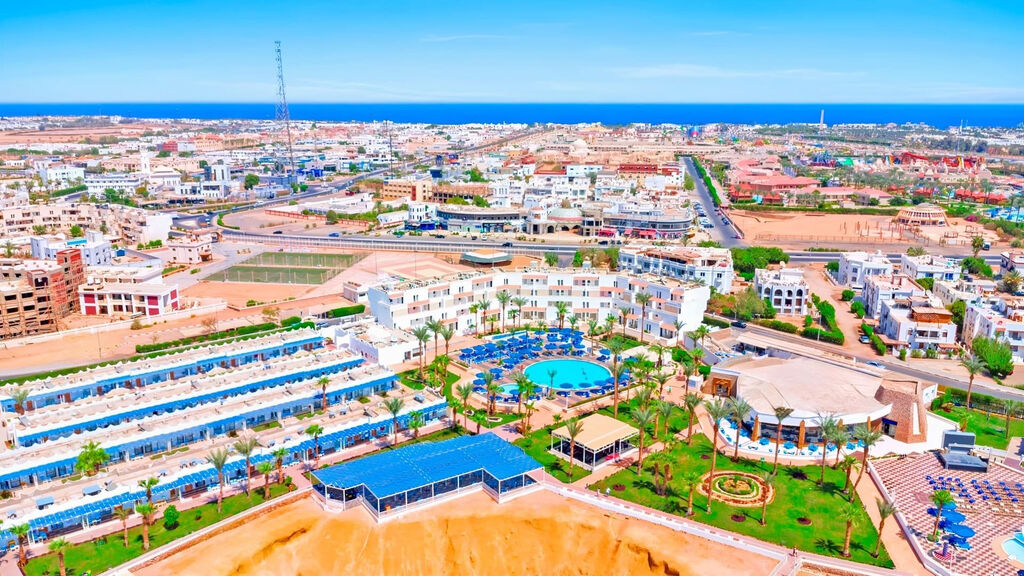 Beach Albatros Resort