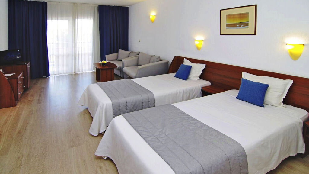 Bella Vista Beach Club