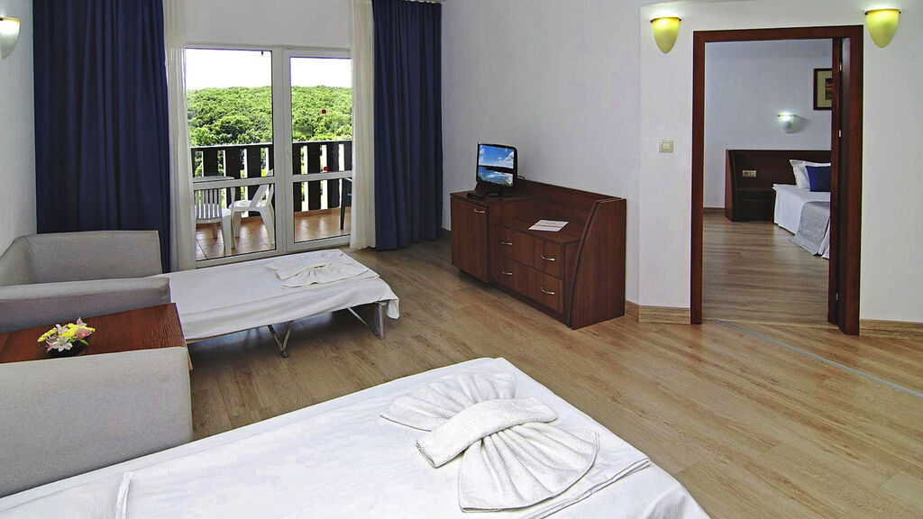 Bella Vista Beach Club