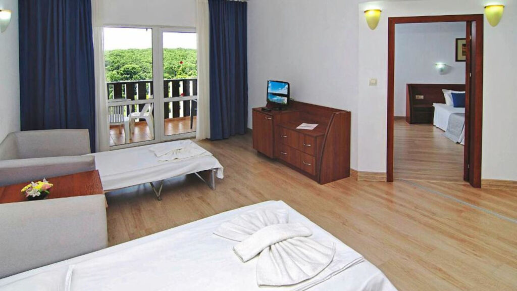 Bella Vista Beach Club