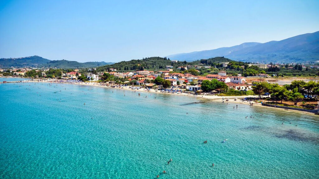 Belussi Beach Hotel & Suites