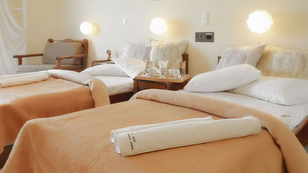 Belussi Beach Hotel & Suites