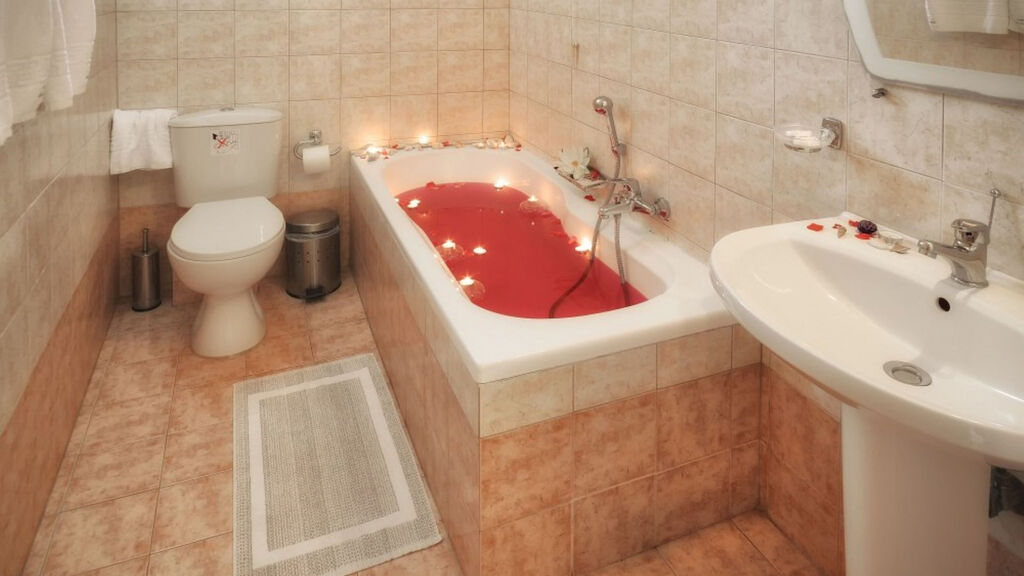 Belussi Beach Hotel & Suites