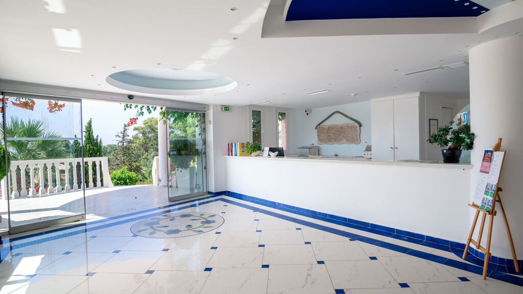 Gerakas Belvedere Hotel & Spa