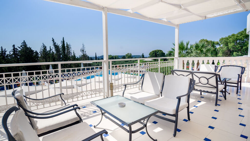 Gerakas Belvedere Hotel & Spa