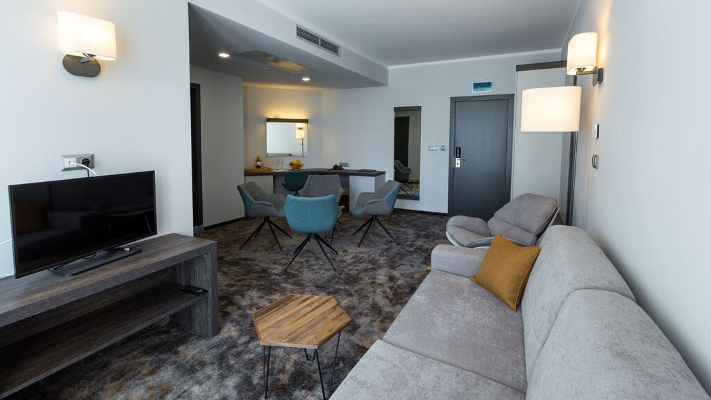 Best Western Plus Premium Inn & Casino