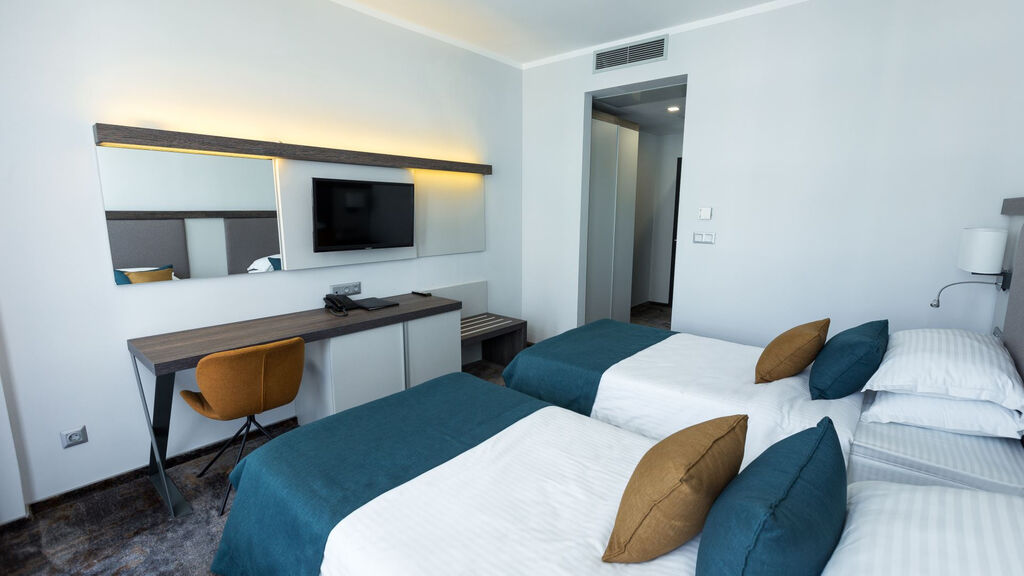 Best Western Plus Premium Inn & Casino