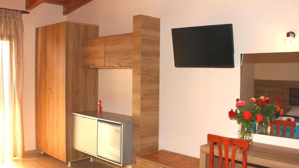 Blue Aegean Hotel & Suites