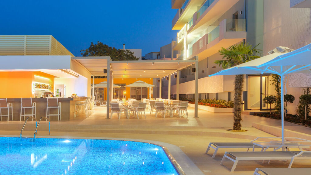 Blue Lagoon City Hotel