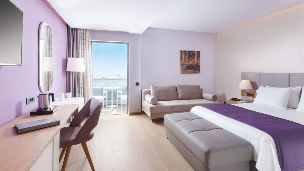 Blue Lagoon City Hotel