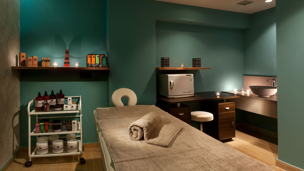 Blue Lagoon City Hotel