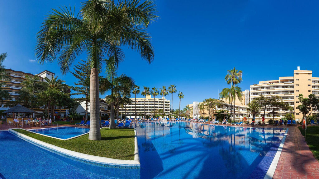 Blue Sea Puerto Resort