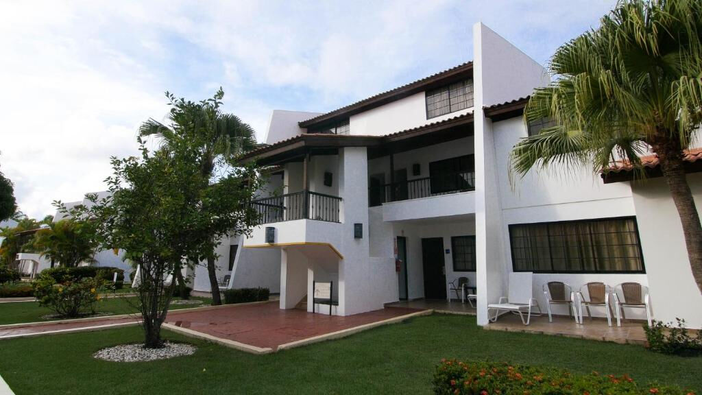 Bluebay Villas Doradas